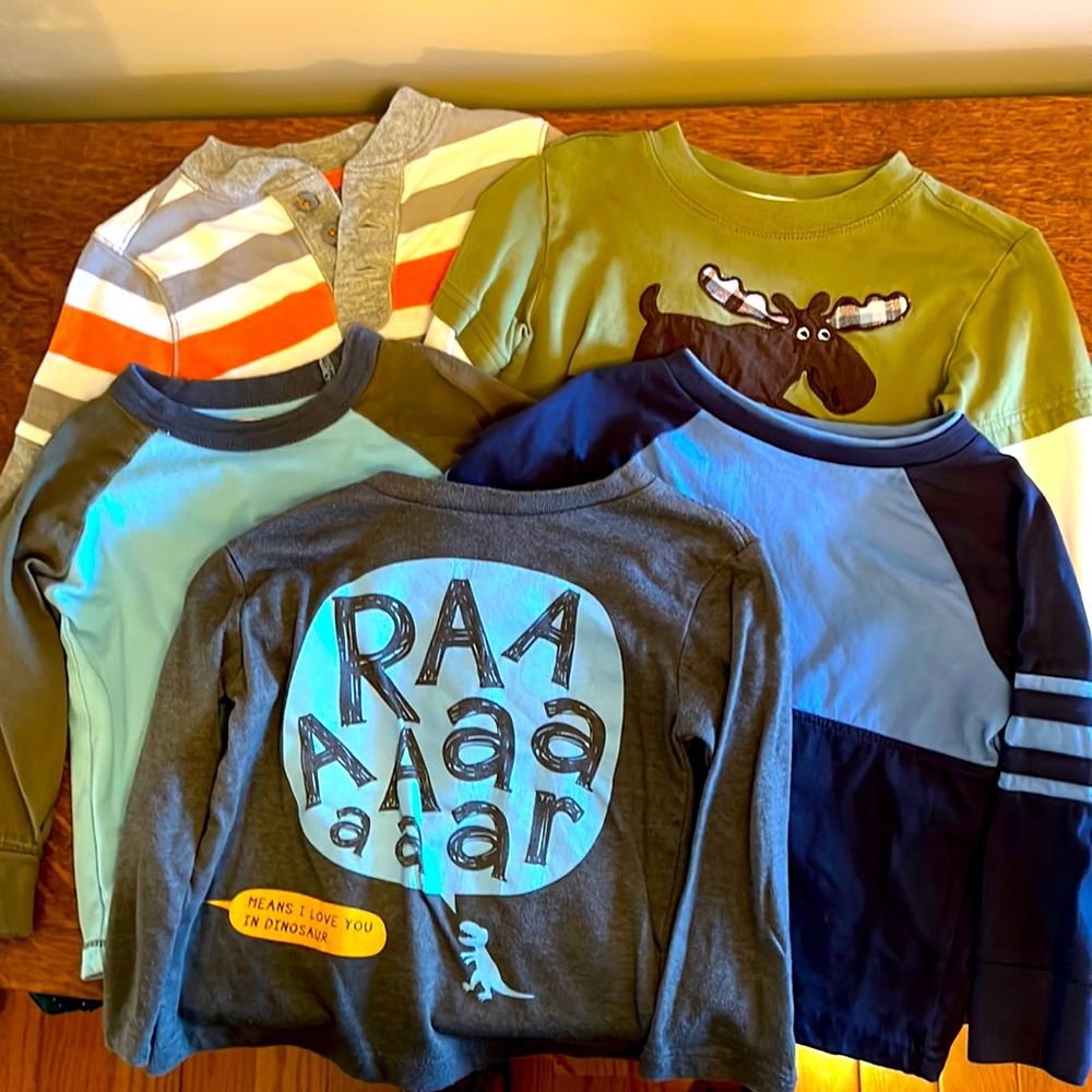 Bundle of 5 long sleeve shirts